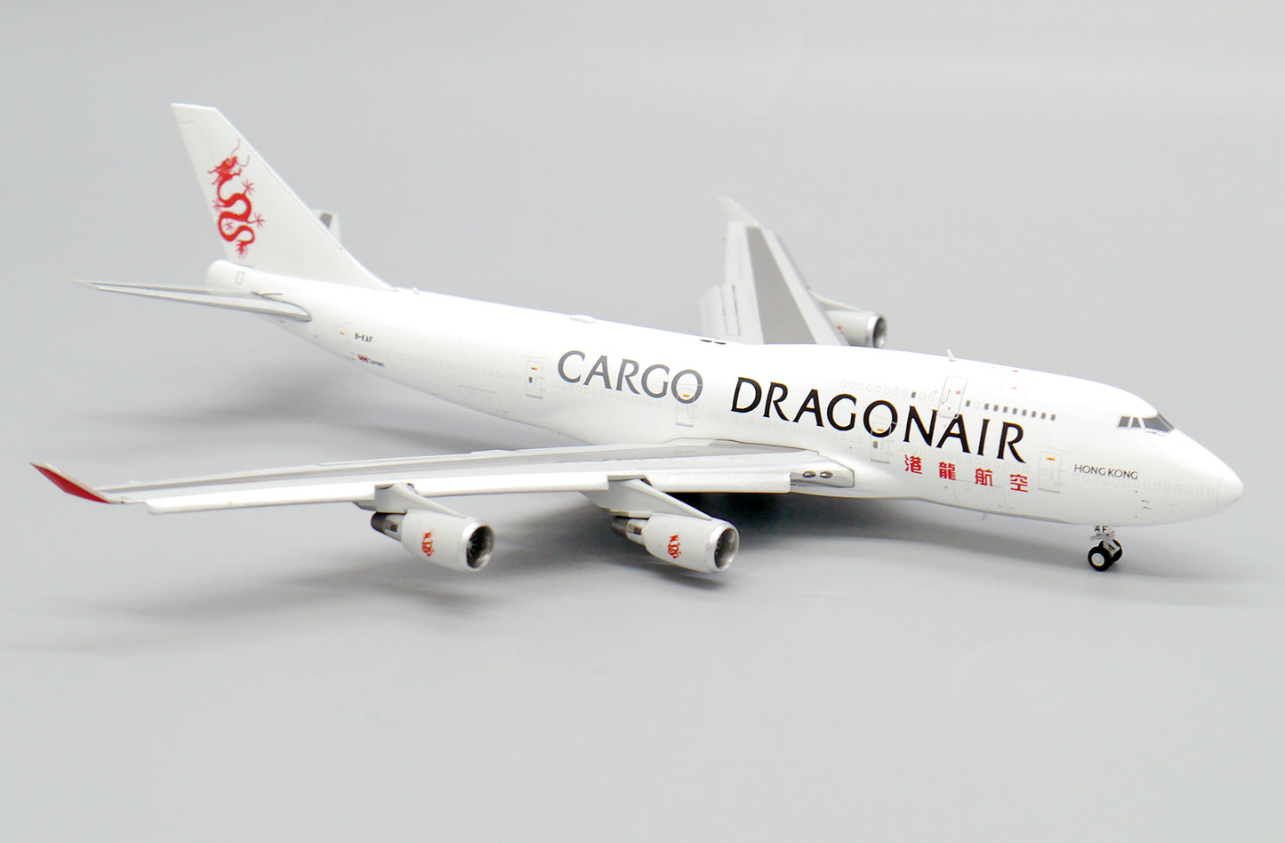 JC WINGS B747 DRAGONAIR CARGO (FLAPS DOWN) REG: B-KAF