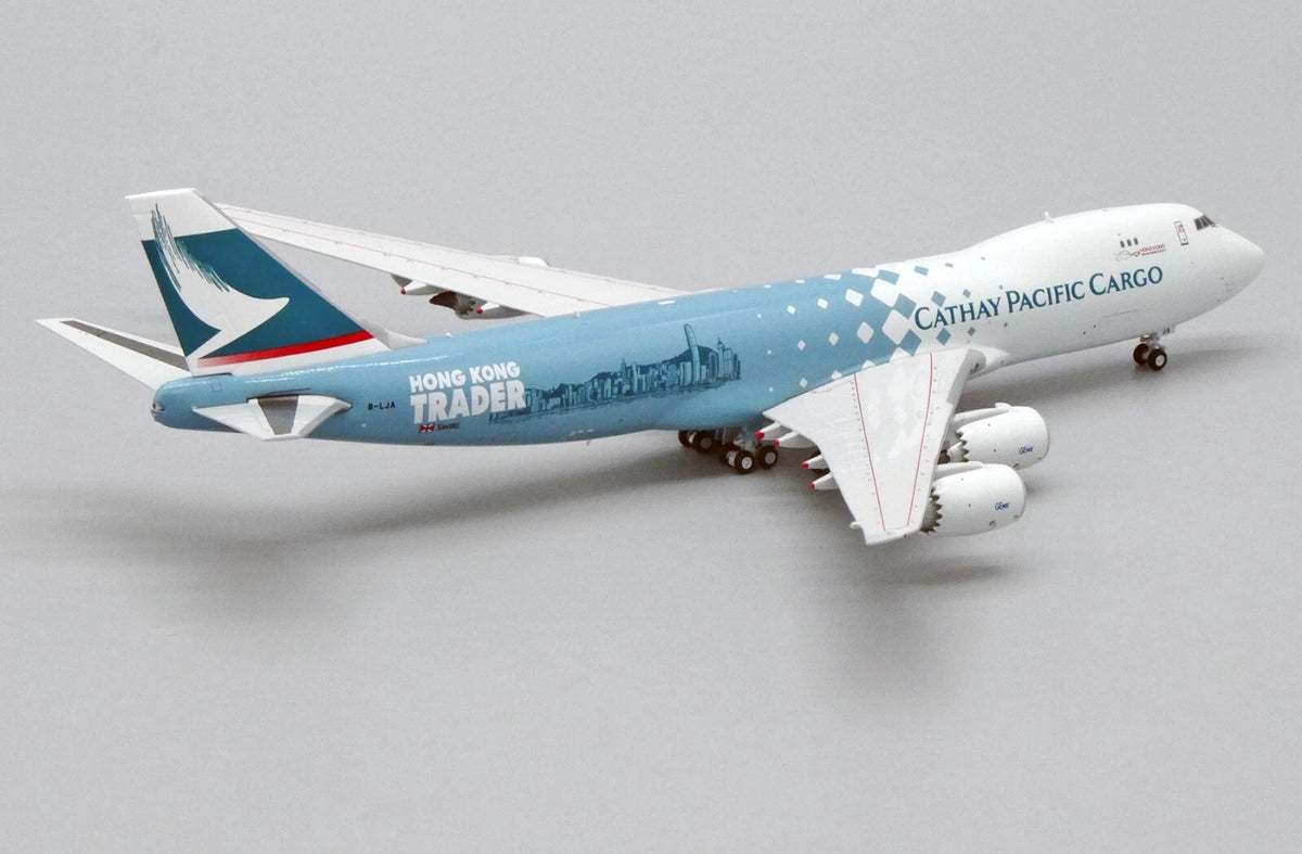 JC WINGS B747-8F CATHAY PACIFIC CARGO "HONG KONG TRADER" REG: B-LJA