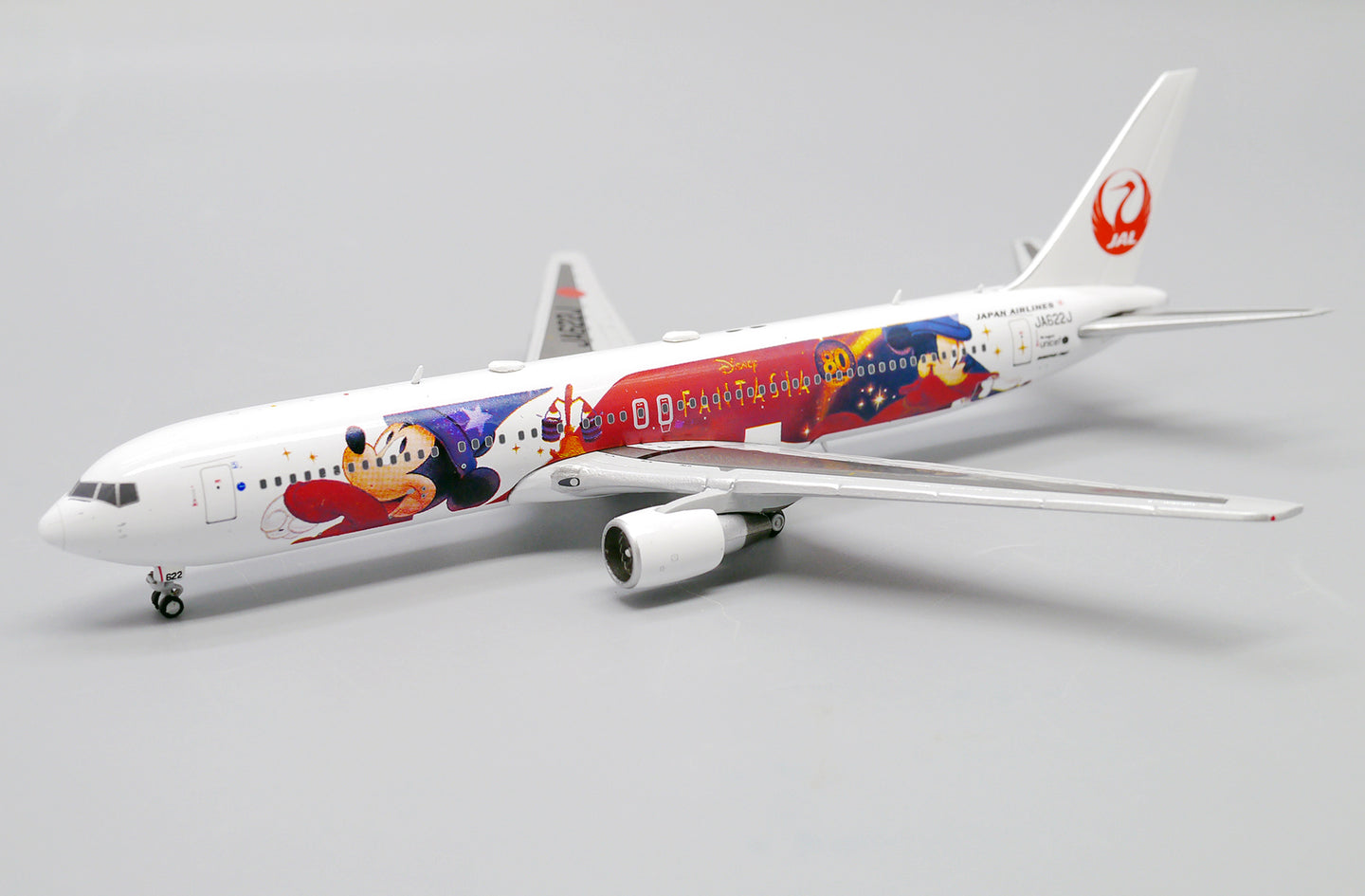 JC WINGS B767-300 JAPAN AIRLINES "DISNEY FANTASIA" REG: JA622J