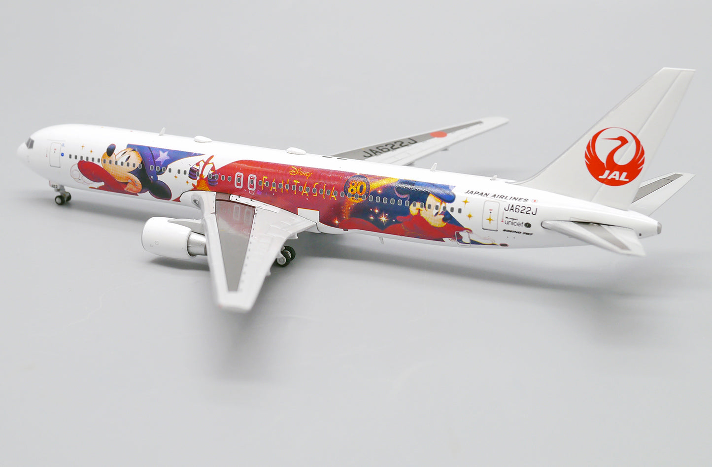 JC WINGS B767-300 JAPAN AIRLINES "DISNEY FANTASIA" REG: JA622J