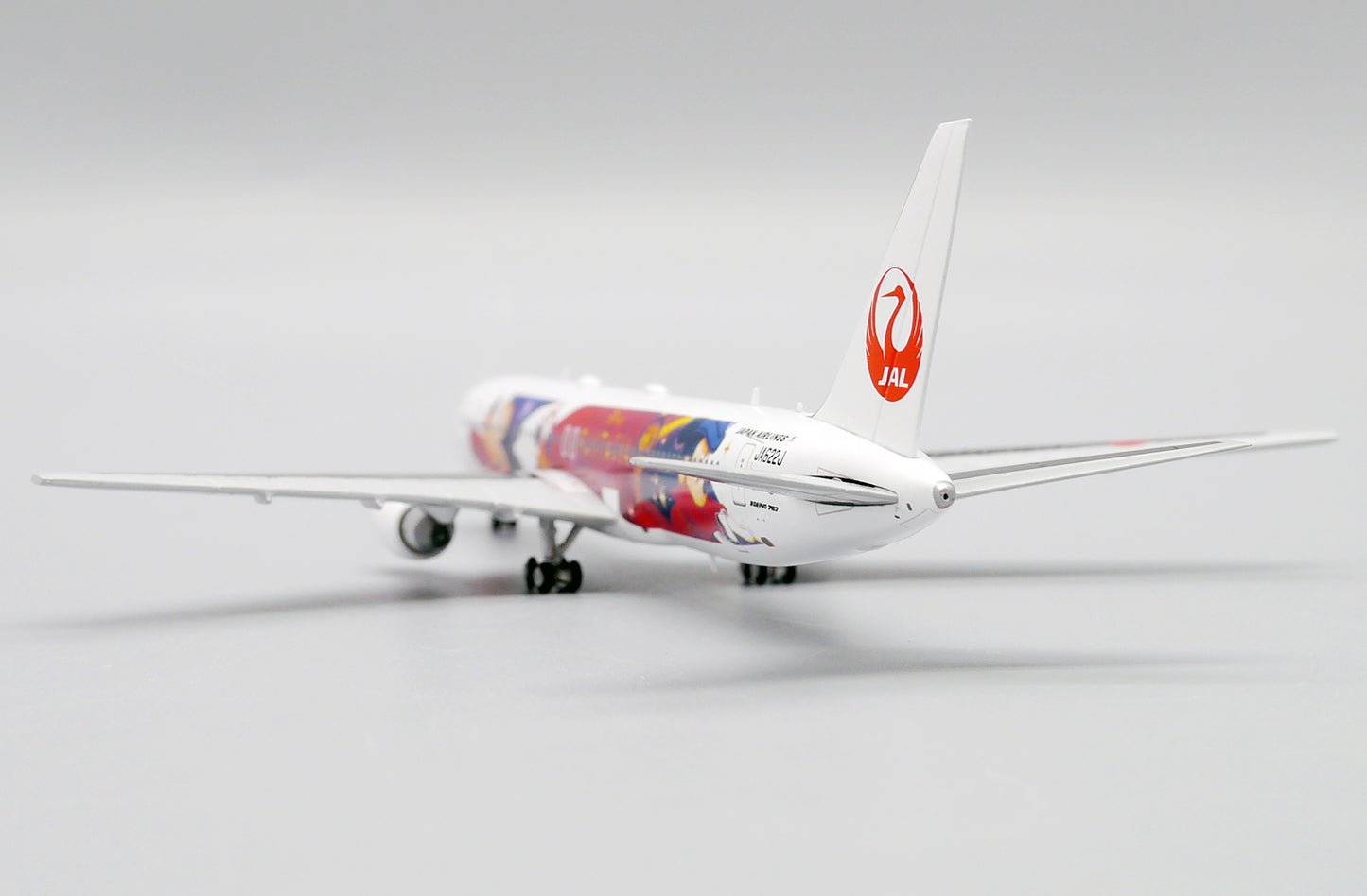 JC WINGS B767-300 JAPAN AIRLINES "DISNEY FANTASIA" REG: JA622J