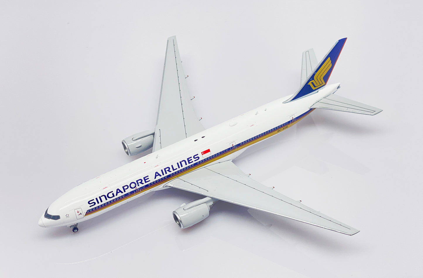 JC WINGS B777-200 SINGAPORE AIRLINES REG: 9V-SVN