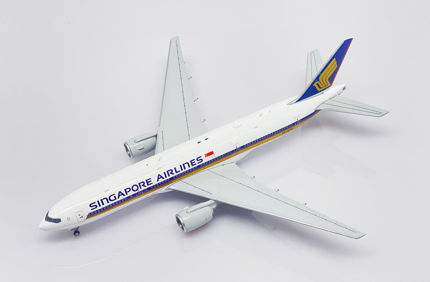 JC WINGS B777-200 SINGAPORE AIRLINES REG: 9V-SVN