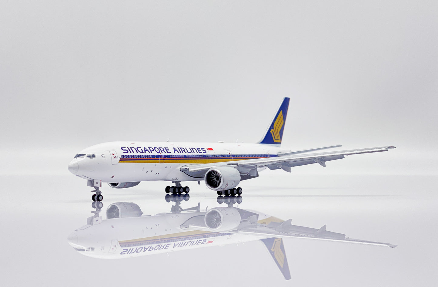 JC WINGS B777-200 SINGAPORE AIRLINES REG: 9V-SVN