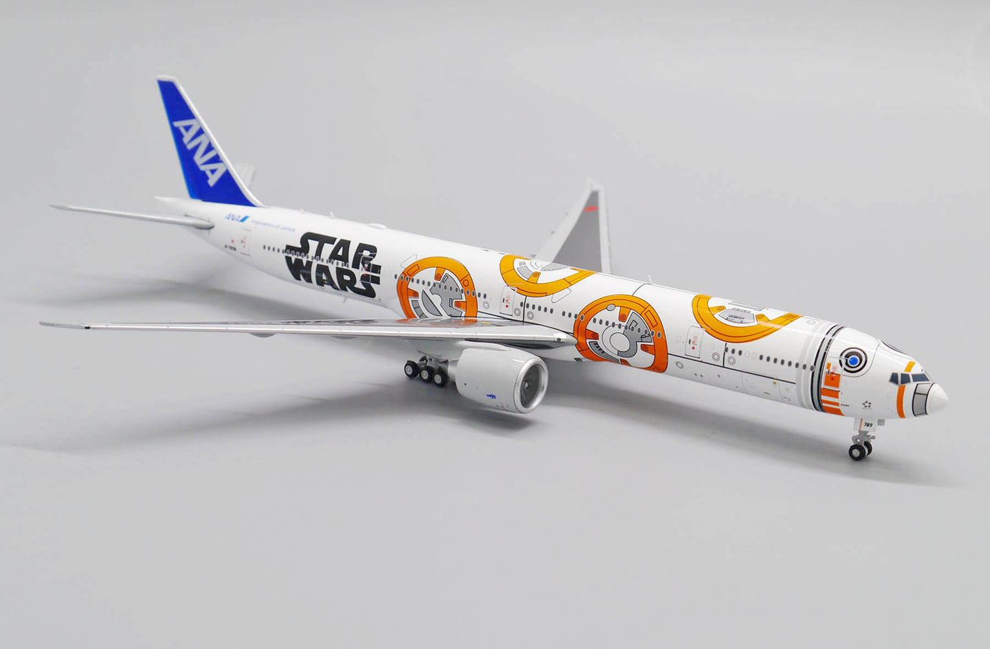 JC WINGS B777-300(ER) ALL NIPPON AIRWAYS "STAR WARS" REG: JA789A
