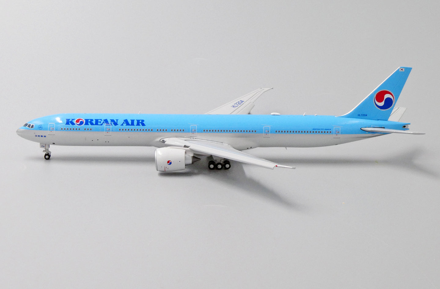JC WINGS B777-300ER KOREAN AIR REG: HL7204
