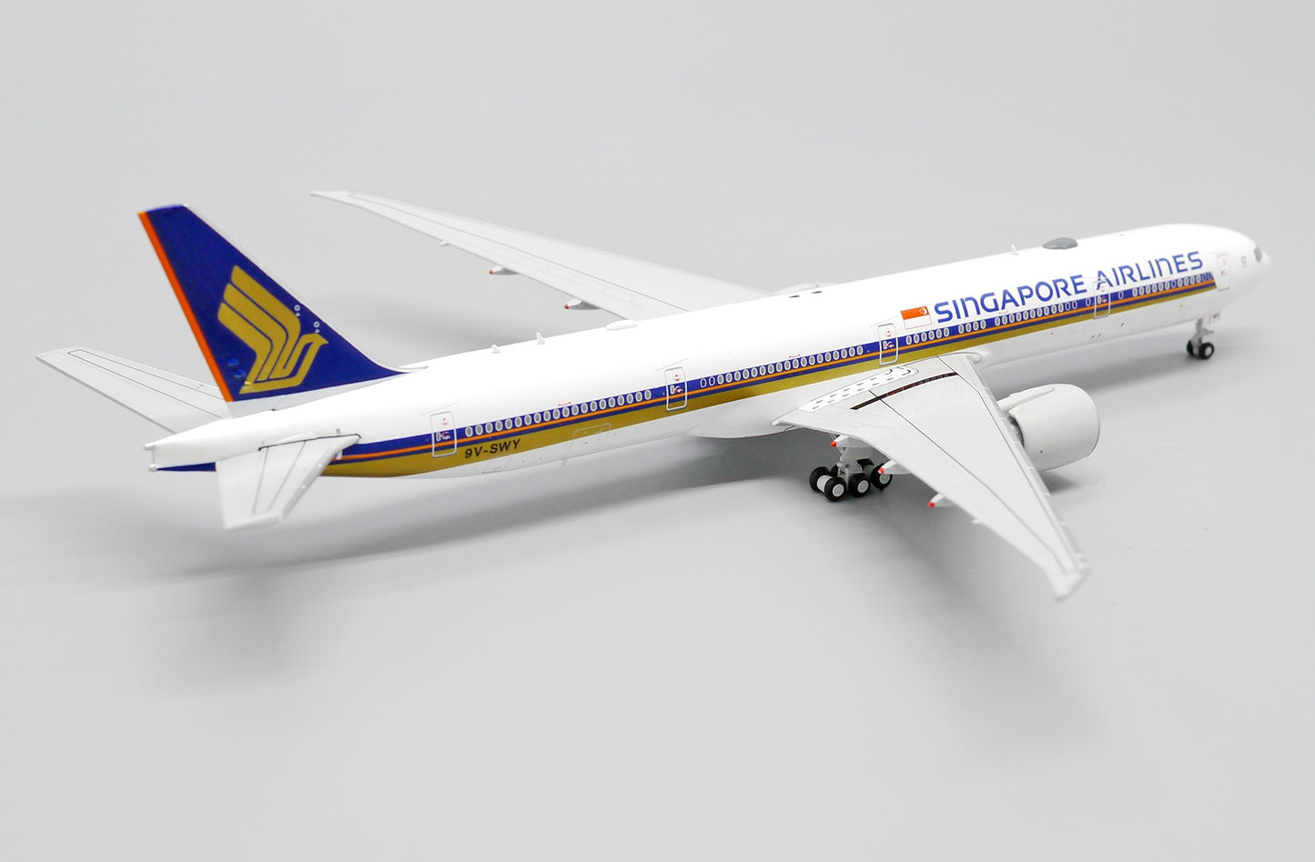 JCWINGS B777-300ER SINGAPORE AIRLINES REG: 9V-SWY