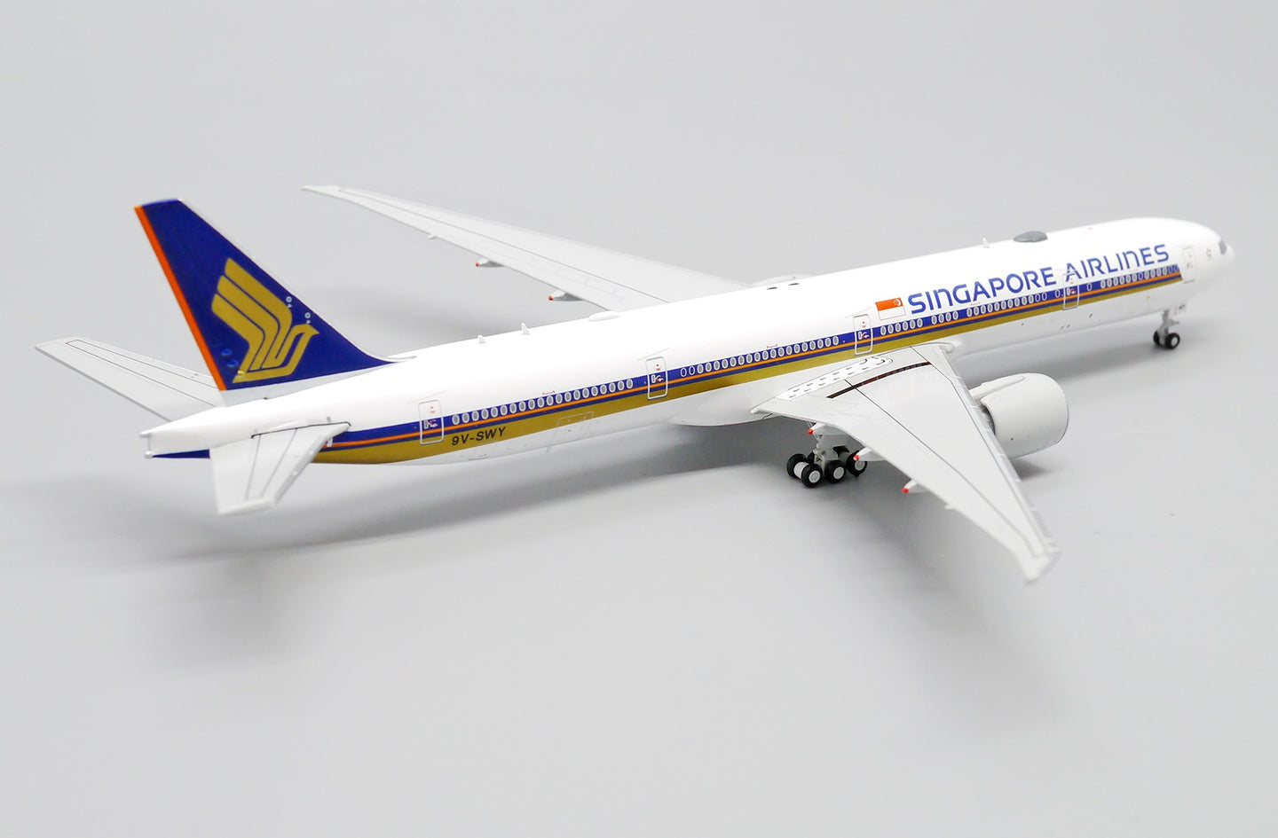 JCWINGS B777-300ER SINGAPORE AIRLINES REG: 9V-SWY