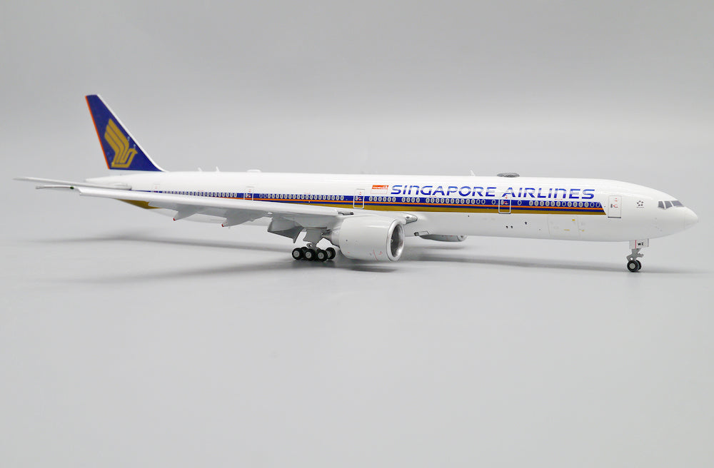 JC WINGS B777-300ER SINGAPORE AIRLINES REG: 9V-SWZ