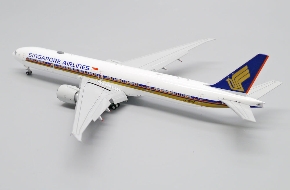 JC WINGS B777-300ER SINGAPORE AIRLINES REG: 9V-SWZ