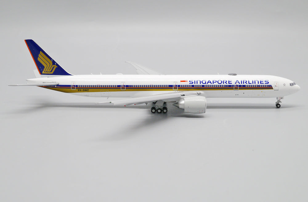 JC WINGS B777-300ER SINGAPORE AIRLINES REG: 9V-SWZ