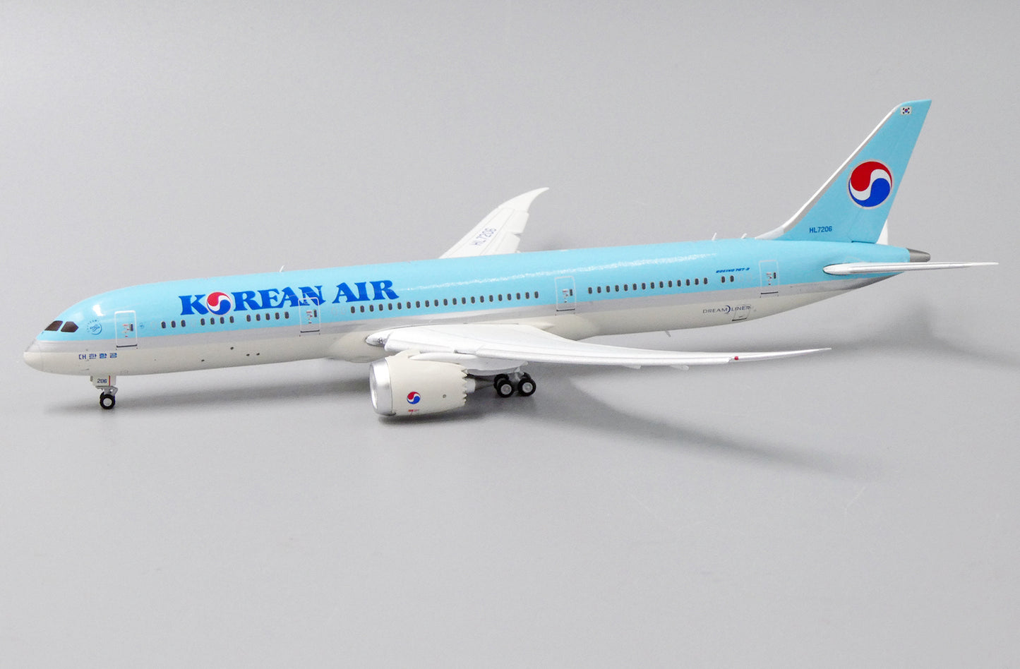 JC WINGS B787-9 KOREAN AIR (FLAPS DOWN) REG: HL7206