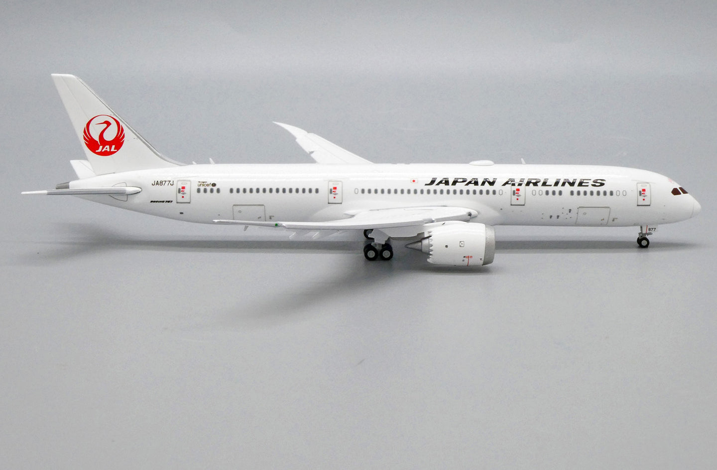 JCWINGS B787-9 DREAMLINER JAPAN AIRLINES FLAP DOWN REG JA877J
