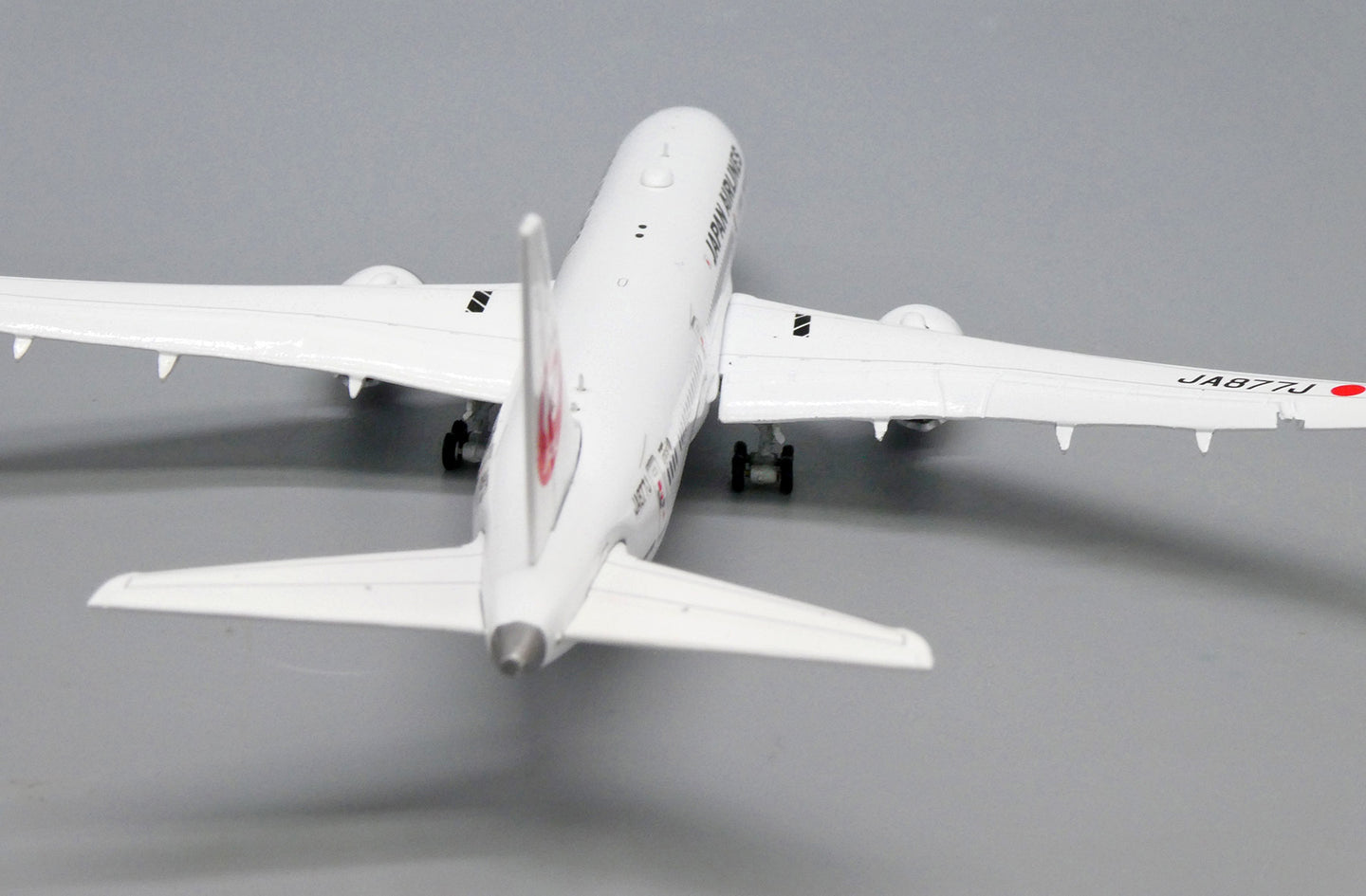 JCWINGS B787-9 DREAMLINER JAPAN AIRLINES FLAP DOWN REG JA877J