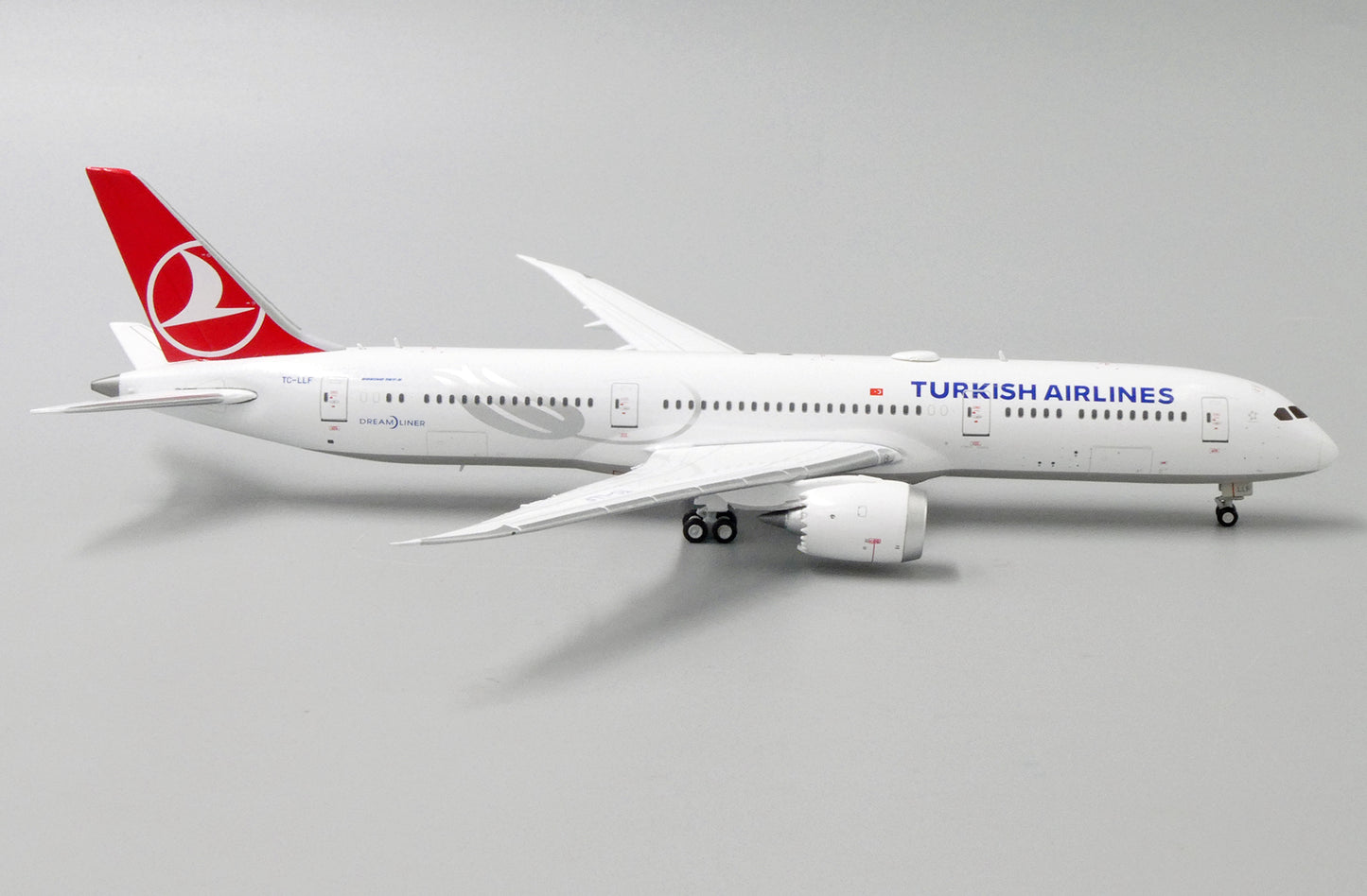JC WINGS 787-9 TURKISH AIRLINES DREAMLINER REG: TC-LLF