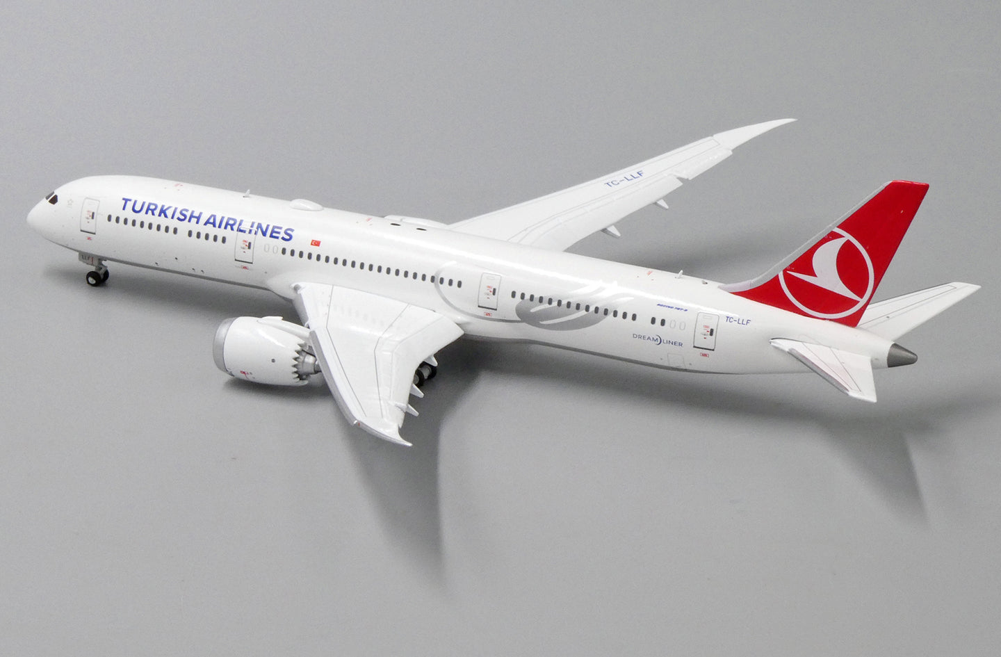 JC WINGS 787-9 TURKISH AIRLINES FLAP DOWN REG: TC-LLF