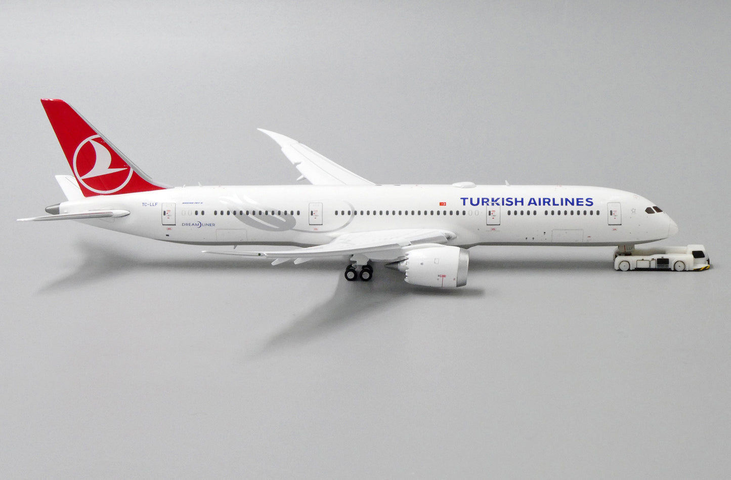 JC WINGS 787-9 TURKISH AIRLINES FLAP DOWN REG: TC-LLF