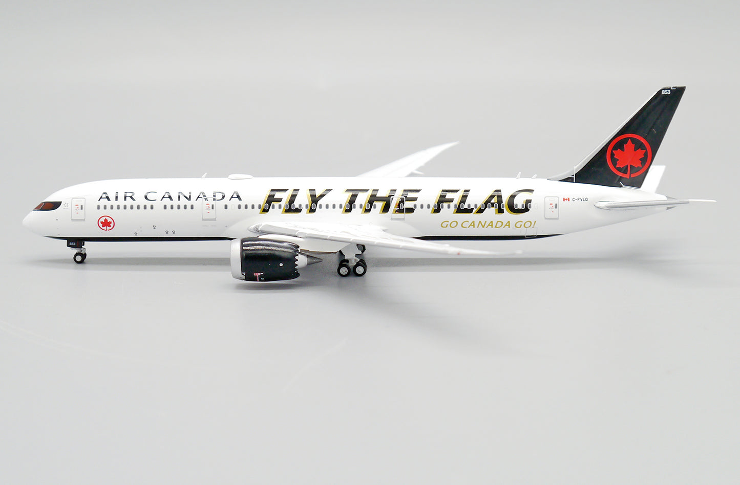 JCWINGS BOEING 787-9 AIR CANADA REG: C-FVLQ