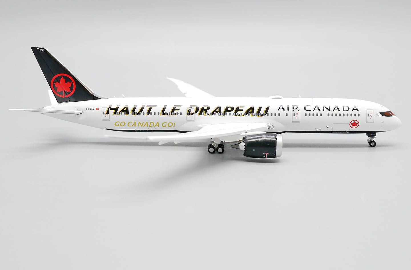 JCWINGS B787-9 AIR CANADA FLAP DOWN REG: C-FVLQ