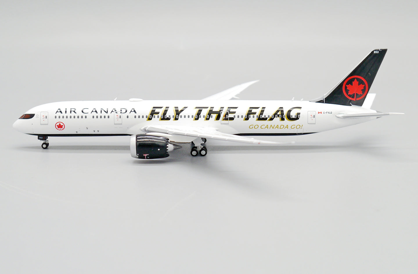 JCWINGS BOEING 787-9 AIR CANADA REG: C-FVLQ