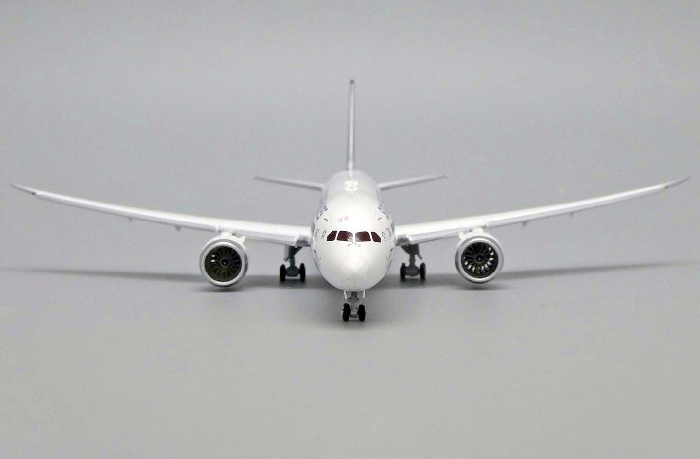 JC WINGS B787-10 SINGAPORE AIRLINES DREAMLINER REG: 9V-SCM (FLAPS DOWN)