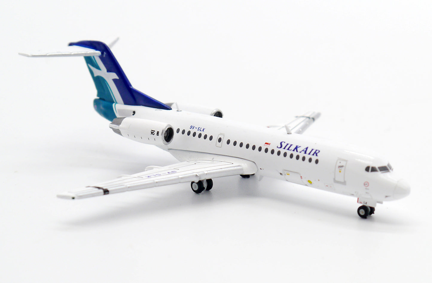 JC WINGS FOKKER 70 SILKAIR REG: 9V-SLK