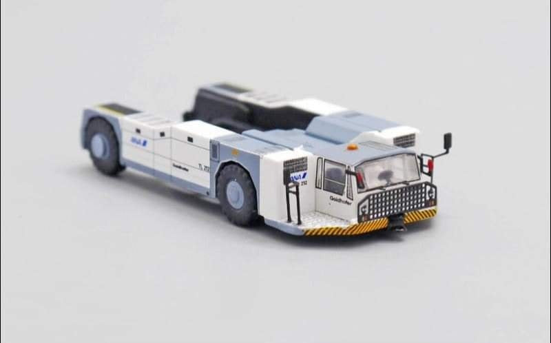 JCWINGS ANA TOWBARLESS TRACTOR