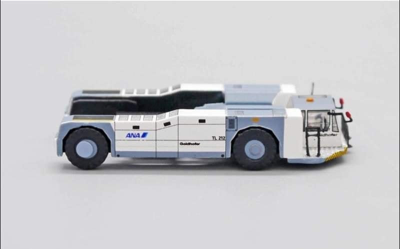 JCWINGS ANA TOWBARLESS TRACTOR