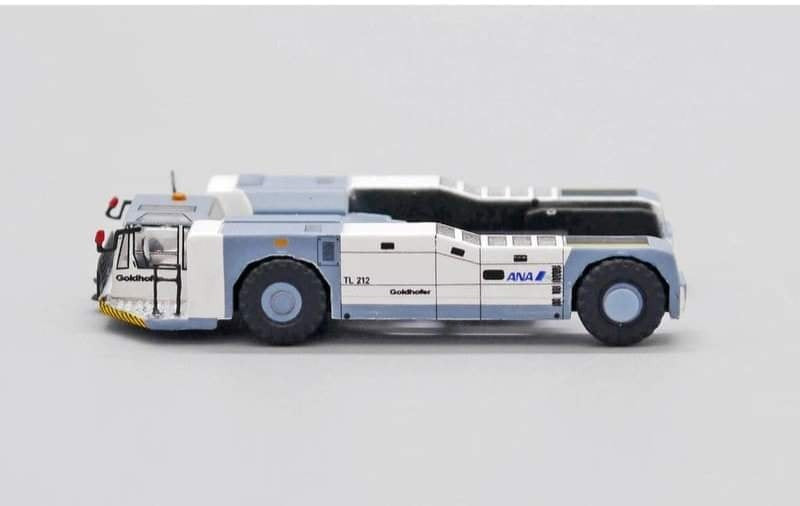 JCWINGS ANA TOWBARLESS TRACTOR