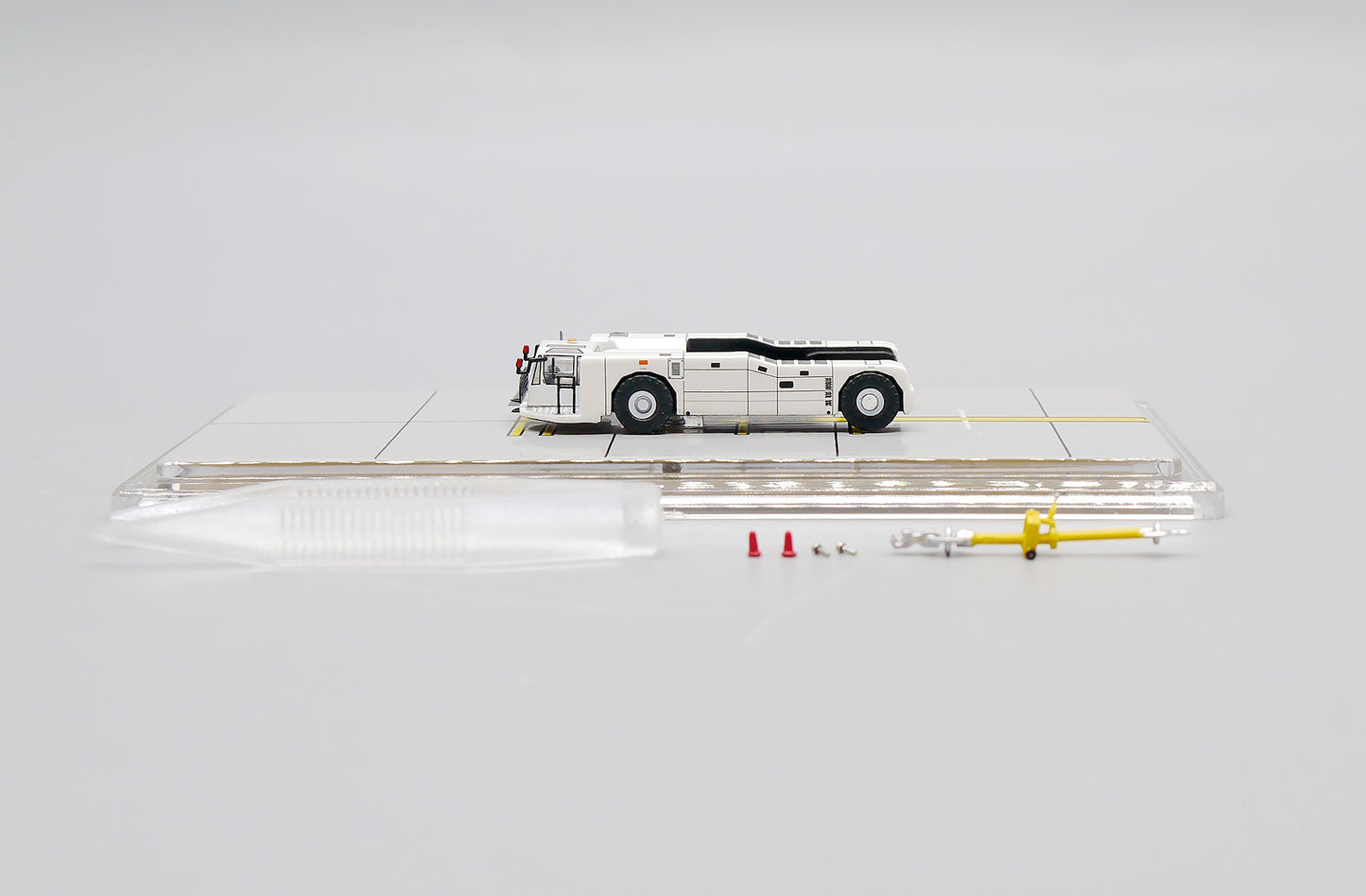 JCWINGS BLANK TOWBARLESS TRACTOR