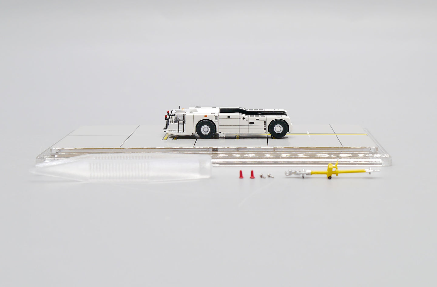 JCWINGS BLANK TOWBARLESS TRACTOR