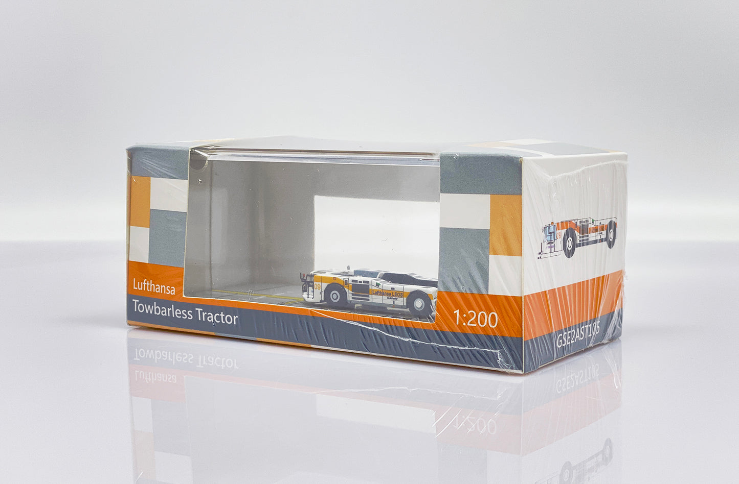 JCWINGS LUFTHANSA TOWBARLESS TRACTOR