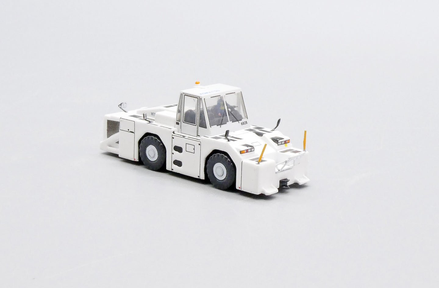 JCWINGS BLANK WT500E TOWING TRACTOR