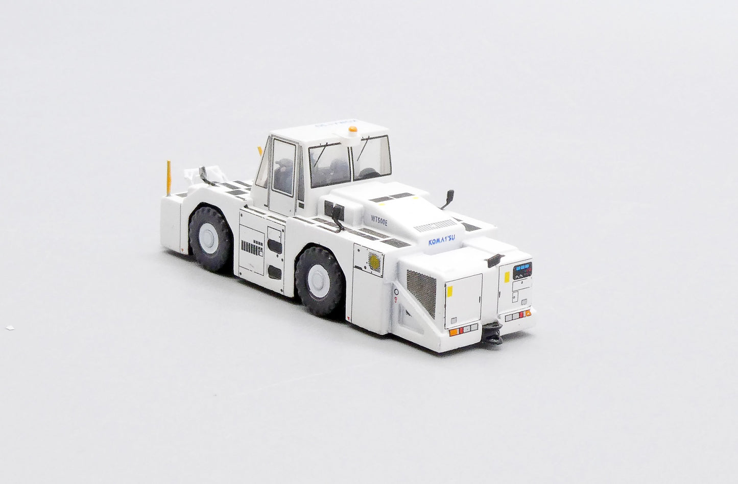 JCWINGS BLANK WT500E TOWING TRACTOR