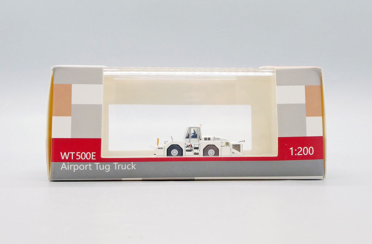 JC WINGS JAPANESE AIR LINES (JAL) "OLD COLOURS" WT500E TOWING TRACTOR