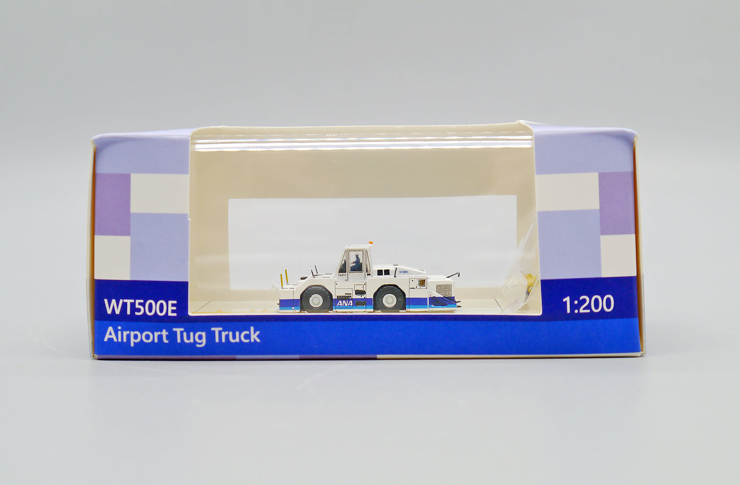 JCWINGS ANA BLUE WT500E TOWING TRACTOR