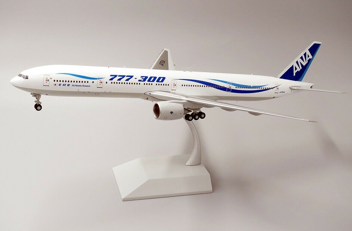JC WINGS B777-300 ANA REG: JA751A