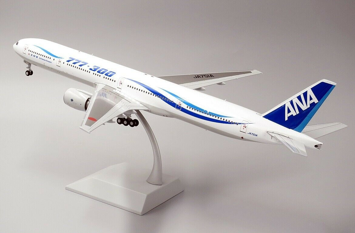 JC WINGS B777-300 ANA REG: JA751A