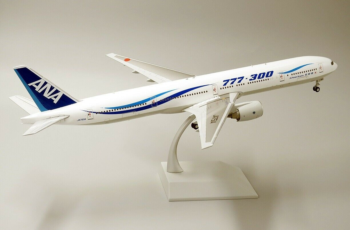 JC WINGS B777-300 ANA REG: JA751A