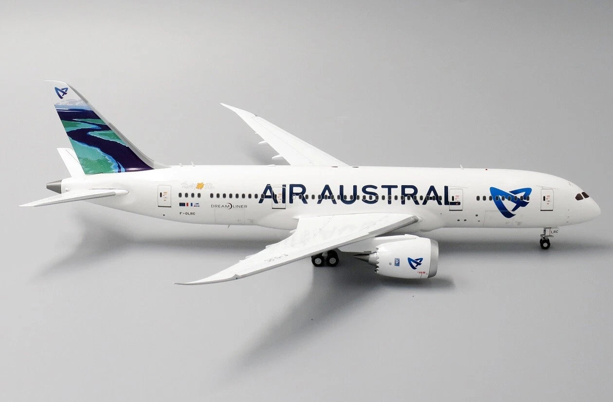 JC WINGS B787-8 DREAMLINER AIR AUSTRAL REG: F-OLRC