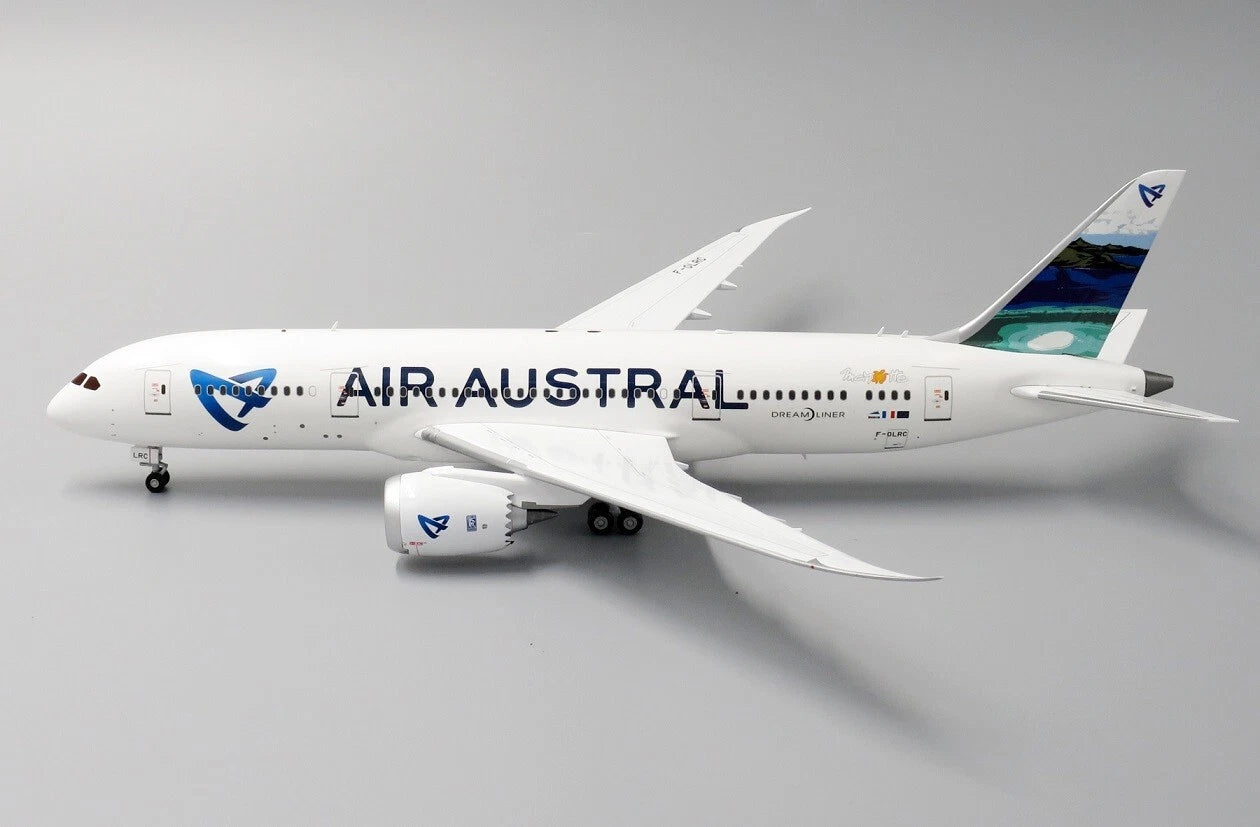 JC WINGS B787-8 DREAMLINER AIR AUSTRAL REG: F-OLRC