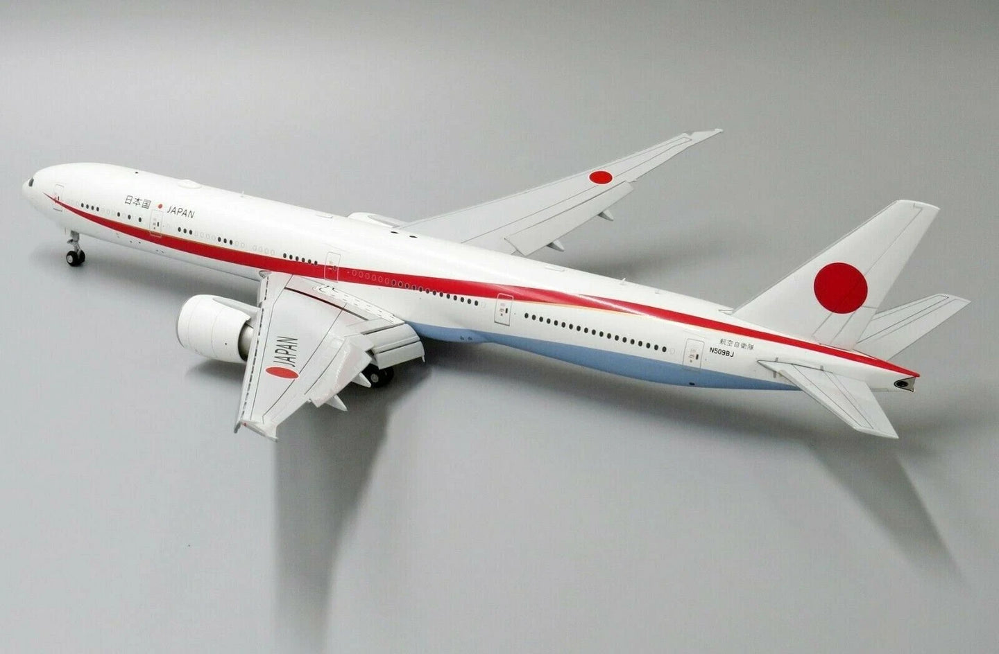 JC WINGS B777-300ER JAPANESE AIR SELF DEFNCE FORCE (JASDF) (FLAPS DOWN) REG: N509BJ