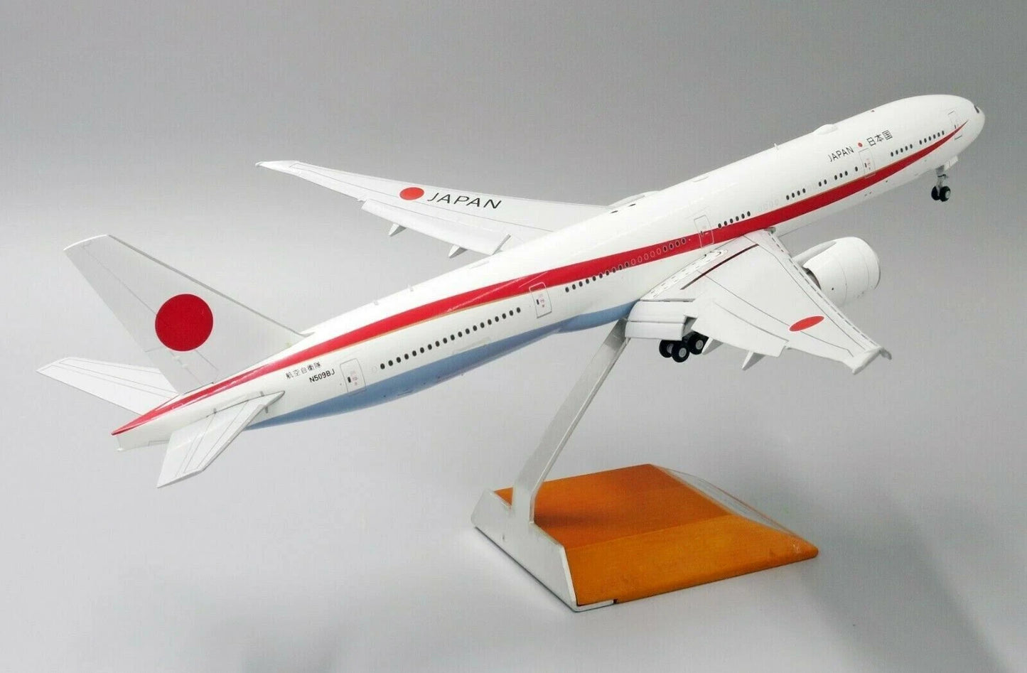 JC WINGS B777-300ER JAPANESE AIR SELF DEFNCE FORCE (JASDF) (FLAPS DOWN) REG: N509BJ