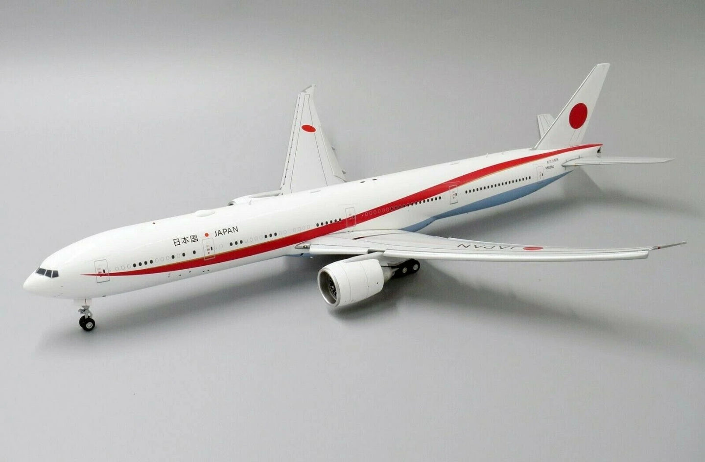 JC WINGS B777-300ER JAPANESE AIR SELF DEFNCE FORCE (JASDF) (FLAPS DOWN) REG: N509BJ