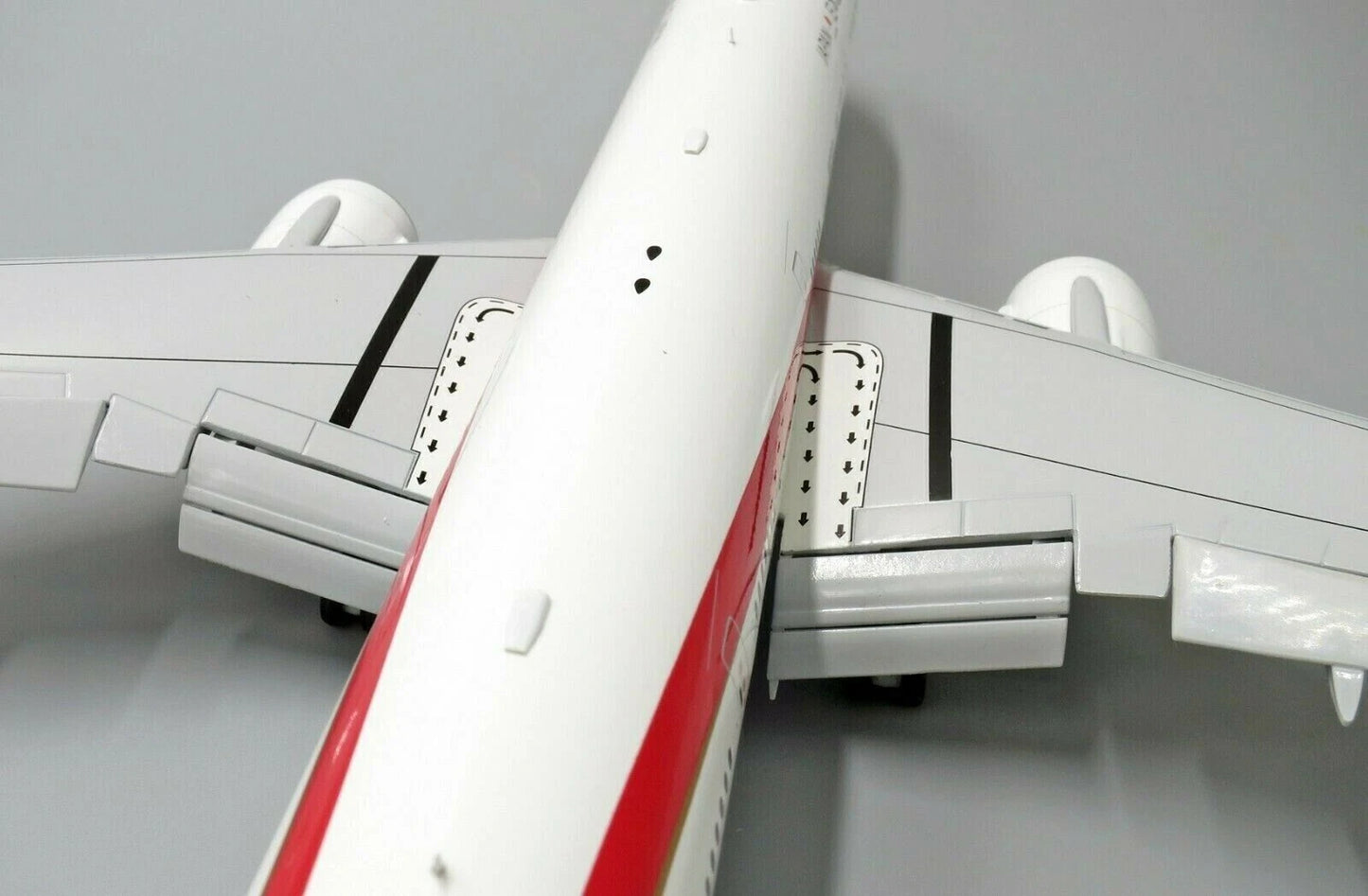 JC WINGS B777-300ER JAPANESE AIR SELF DEFNCE FORCE (JASDF) (FLAPS DOWN) REG: N509BJ