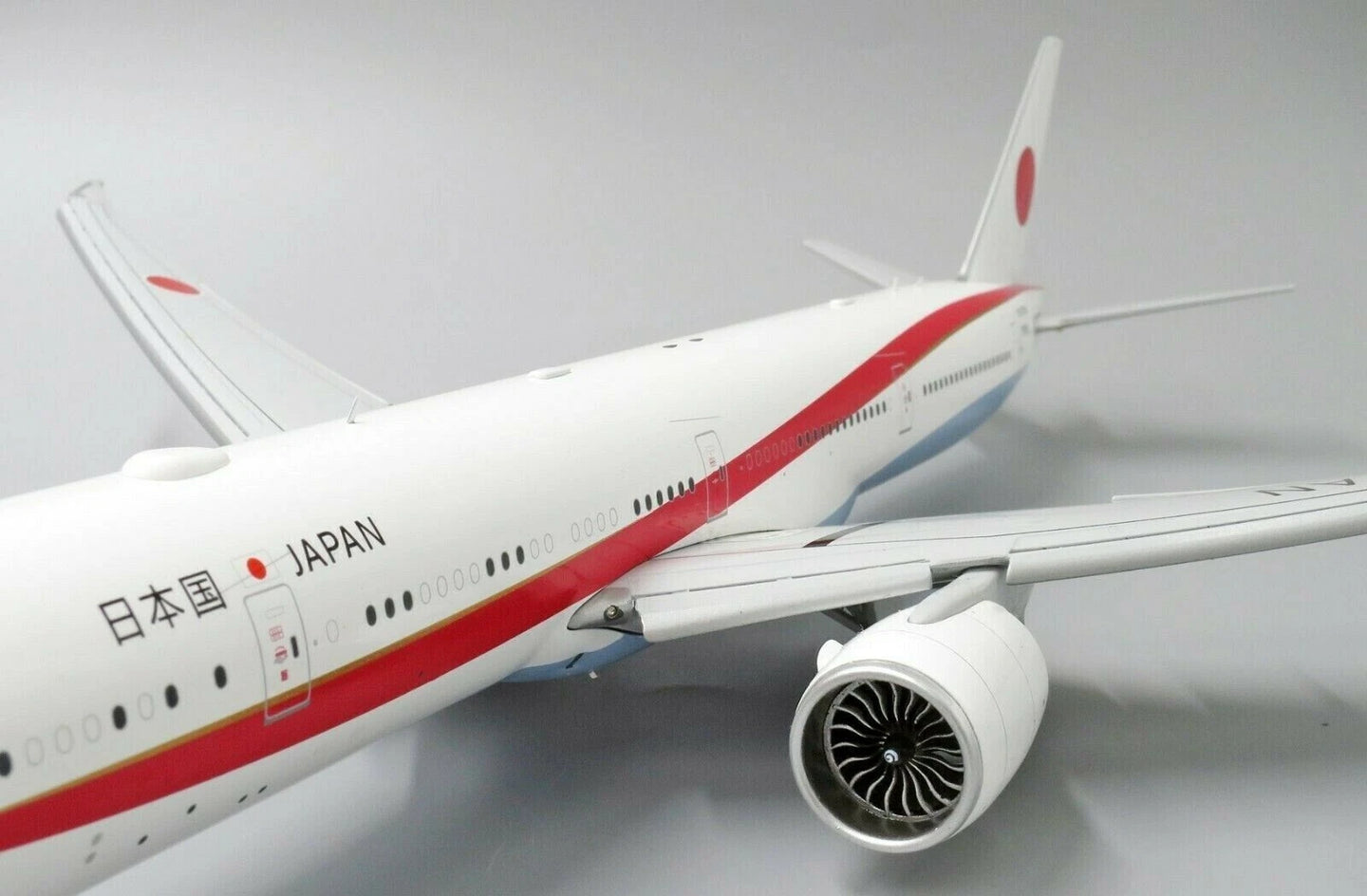JC WINGS B777-300ER JAPANESE AIR SELF DEFNCE FORCE (JASDF) (FLAPS DOWN) REG: N509BJ