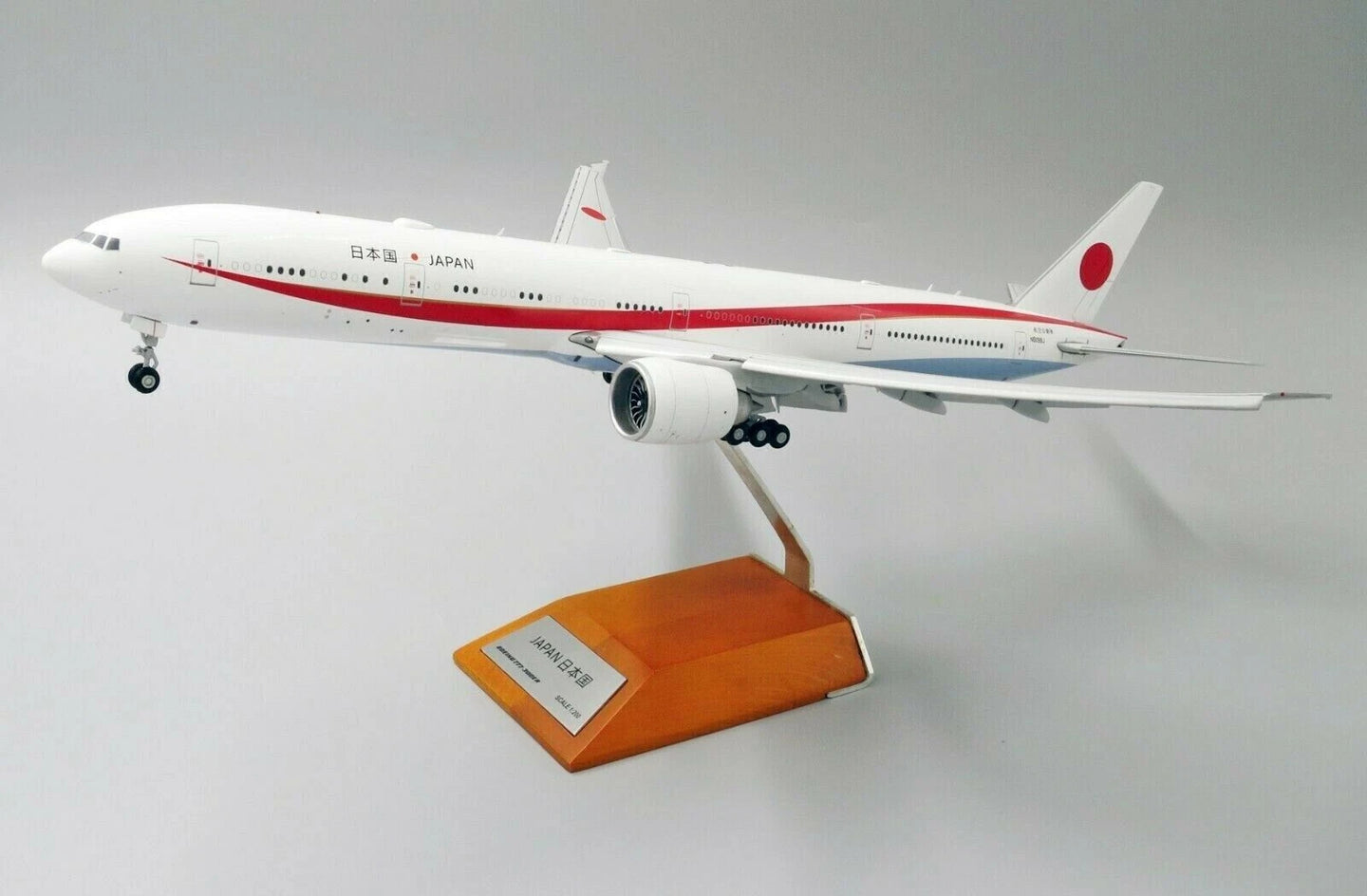 JC WINGS B777-300ER JAPANESE AIR SELF DEFNCE FORCE (JASDF) (FLAPS DOWN) REG: N509BJ