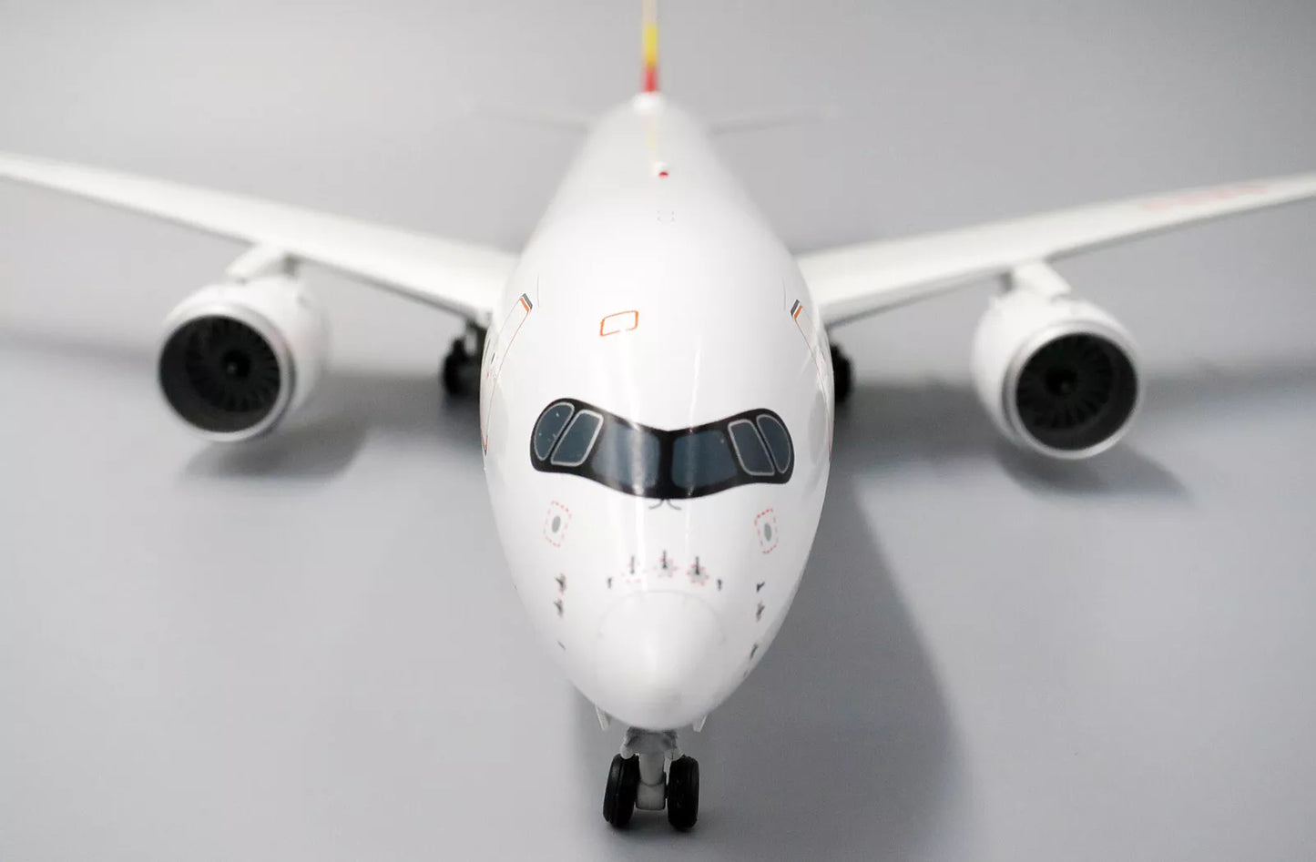 JC WINGS A350-941 HONGKONG AIRLINES REG: B-LGA