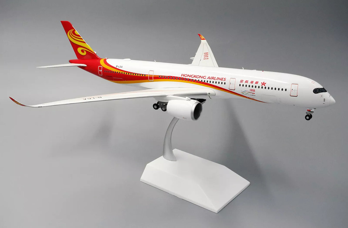 JC WINGS A350-941 HONGKONG AIRLINES REG: B-LGA