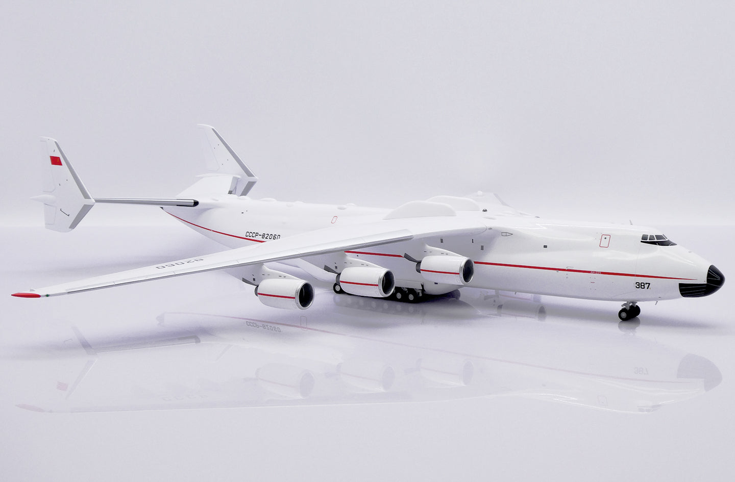JC WINGS AN-225 RED LINE REG: CCCP-82060